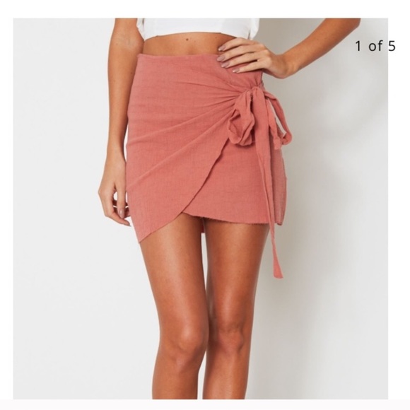 White Fox Boutique Dresses & Skirts - White Fox Boutique Wrap Skirt